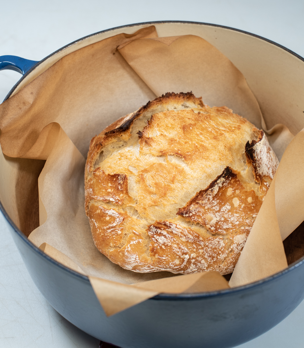 Dutch Oven Bread (No Knead) • Longbourn Farm